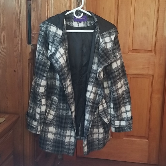 Madden Girl Jackets & Blazers - Madden girl lightweight jacket